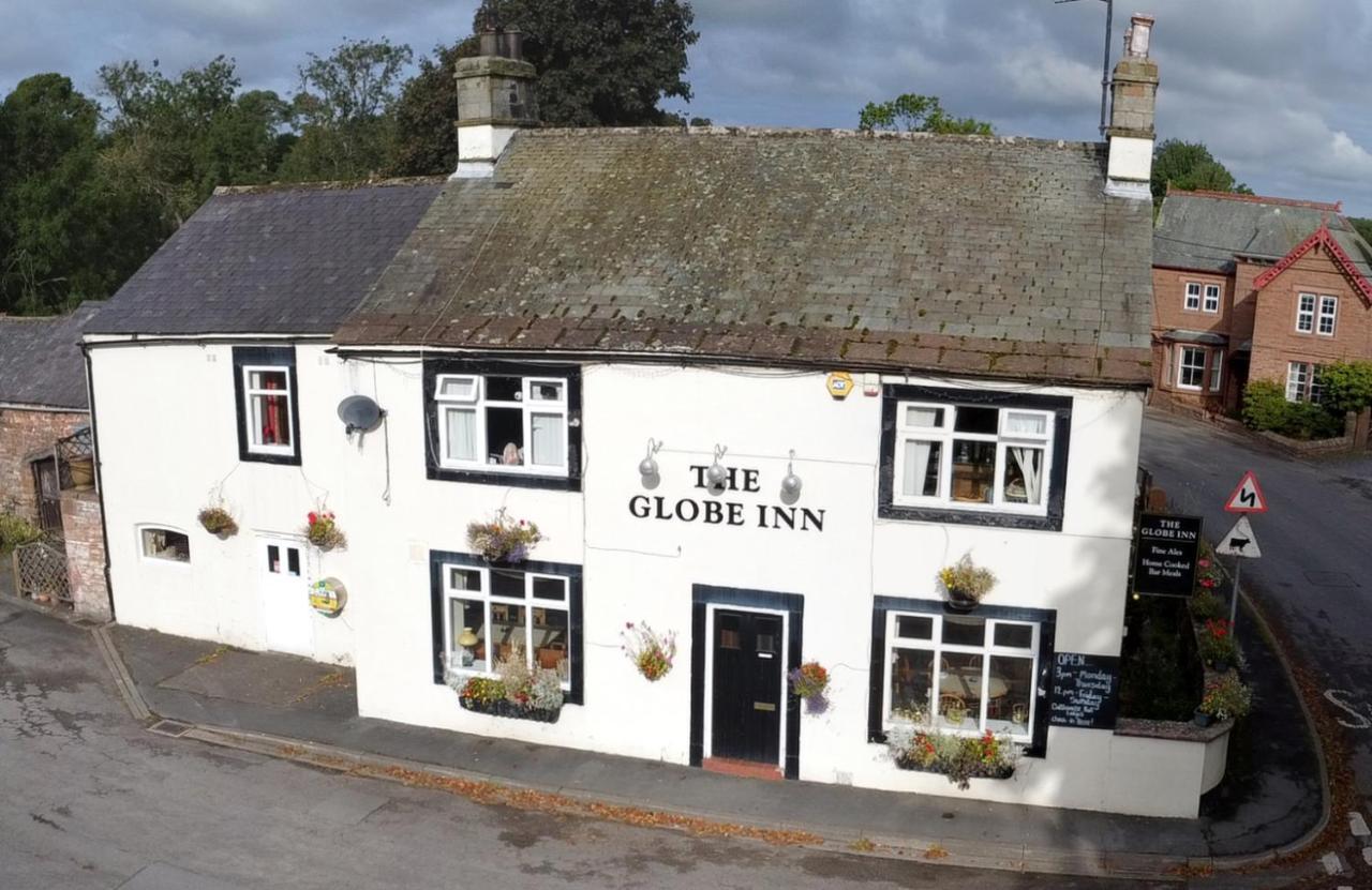 The Globe Inn Penrith Buitenkant foto